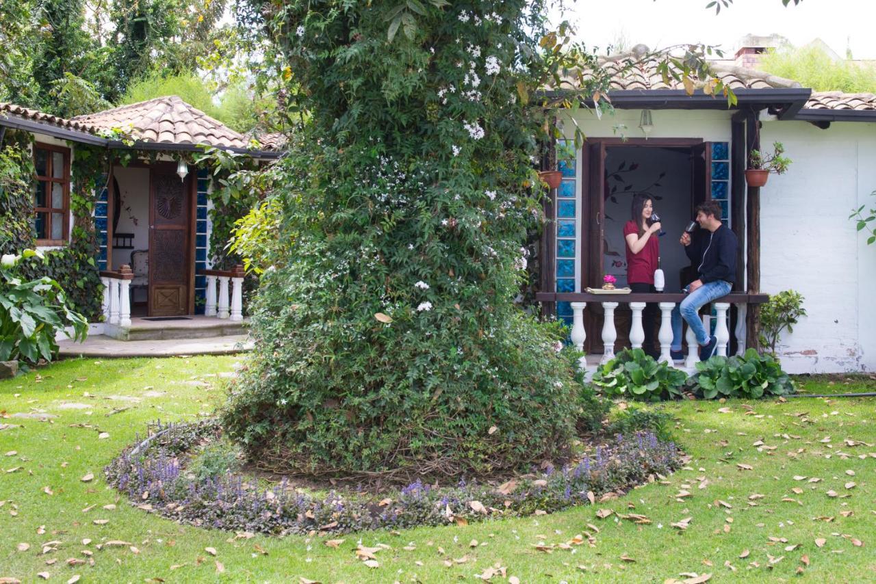 Puembo Hotel Boutique Casa De Hacienda Su Merced מראה חיצוני תמונה